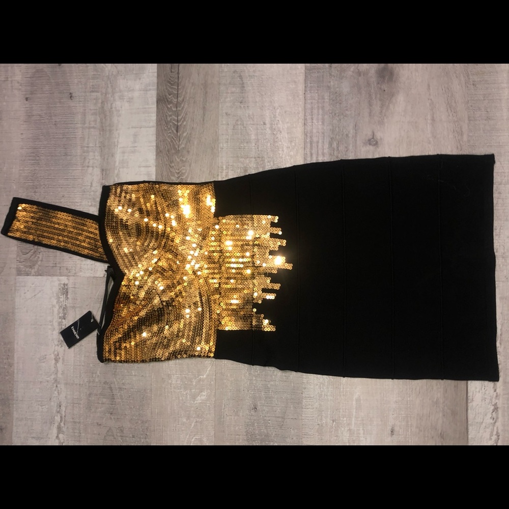 Bebe NEW Dress